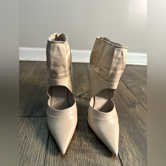 Becki Coakley Heels (size 40) Sold Out Online - Cream - Picture 10 of 10